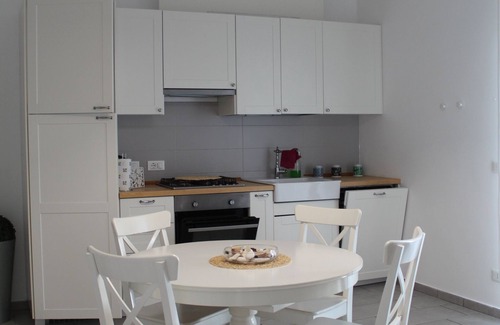 La Spezia Apartment | NEW FLAT IN A QUIET AREA WITH PROVAT PARKING LOT AND GARDEN