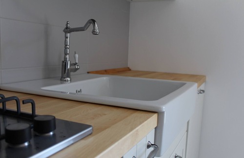 La Spezia Apartment | NEW FLAT IN A QUIET AREA WITH PROVAT PARKING LOT AND GARDEN