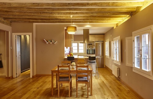 Lekeitio Apartment | New flat in the old town, 2min from the beach and port. Free Wifi