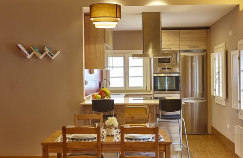 Lekeitio Apartment | New flat in the old town, 2min from the beach and port. Free Wifi