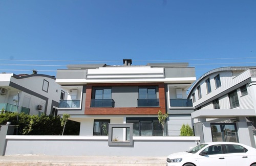 Lara Apartment | New Flat&Large Living Space(2-6)Near By Lara beach