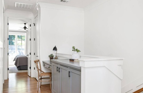 Historic Downtown Franklin House | NEW Franklin Farmhouse in heart of downtown! Steps from shops & restaurants!