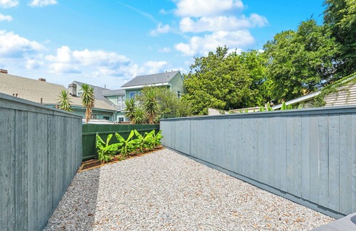 Faubourg Marigny House | NEW French Quarter meets Marigny with stunning 2 BR, 2.5 Bath, Balcony & Office