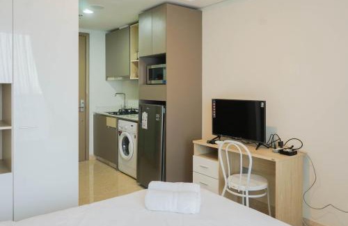 Pantai Indah Kapuk Apartment | New Furnished Studio with Sea View at Gold Coast Apartment By Travelio