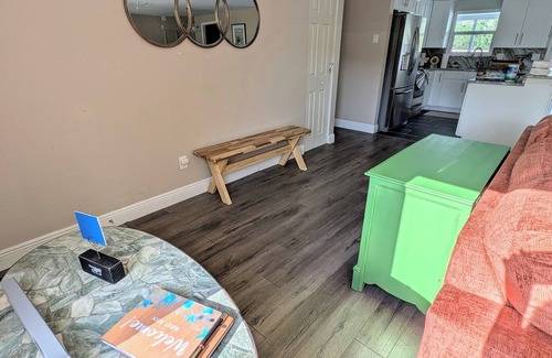 Oldsmar House | New furniture 3br/2b with grill, board games, and fenced in backyard
