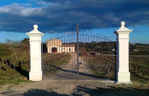 Orgnac-l'Aven Cottage | New gite in a stone winegrower's farmhouse, swimming pool and spa.