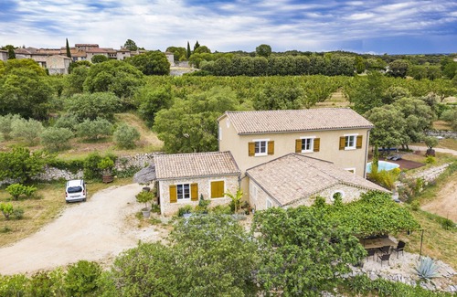 Orgnac-l'Aven Cottage | New gite in a stone winegrower's farmhouse, swimming pool and spa.