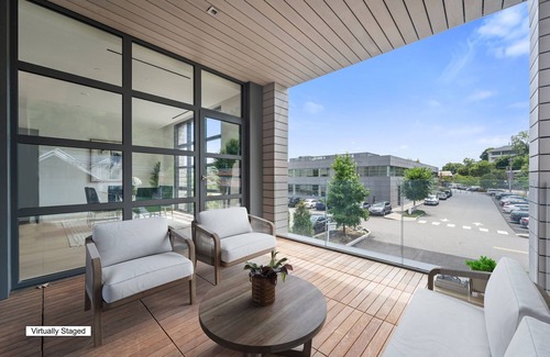 Westport Condo | New HighEnd 2 bedroom condo in Charming Westport with fitness room/Walk to town