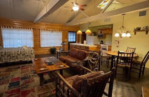 El Portal Cabin | NEW - Historic Landmark log cabin on Merced River