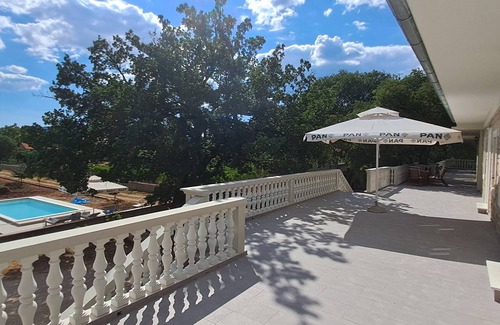 Sibenik Apartment | NEW Holiday Apartment,A4+2, Family house - OPG Rudan, garden pool, terase, wi-fi