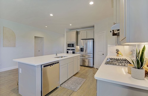 Argyle House | New home, Argyle TX, 4 Bd rooms, 5 bds, 3 Bathrooms, Office, Gameroom, Sleeps 11