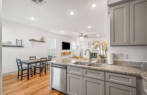 San Antonio House | New Home by Lackland AFB and Seaworld