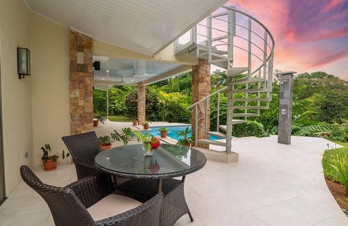 Ciudad Cortes House | New home nestled between beach and mountains with 360° views and infinity pool