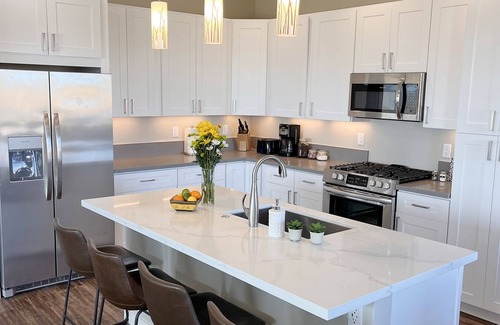 Greenehaven House | New Home with incredible views of Lake Powell
