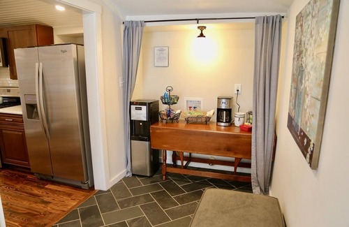 Capon Springs House | New Hot Tub! Next to resort with spa and golf!