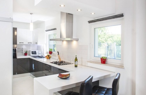 Pula House | New House Freeda * with whirlpool, WiFi, 4 bikes in price, Grill, Kids playground