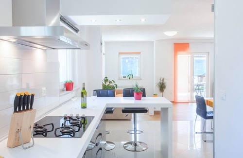 Pula House | New House Freeda * with whirlpool, WiFi, 4 bikes in price, Grill, Kids playground