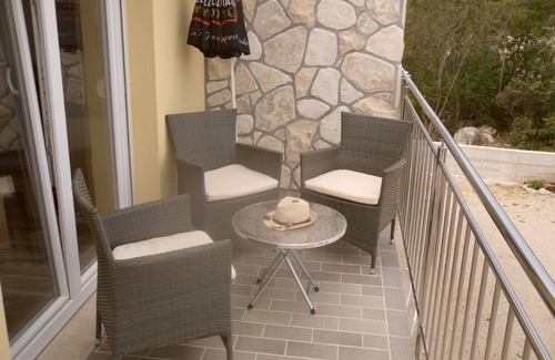 Vrh Apartment | New! House on the island of Krk, Croatia