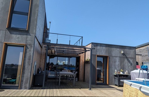 Plerin House | New house with sea view and heated above-ground pool