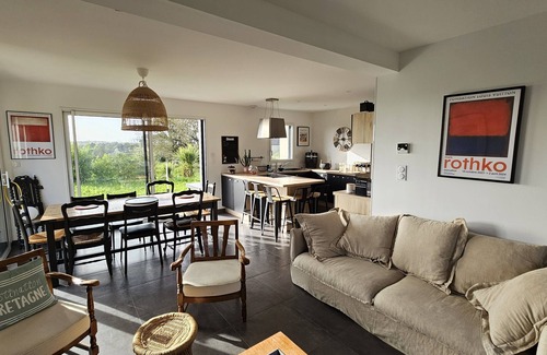 Berven House | New house with small sea view close to the beach