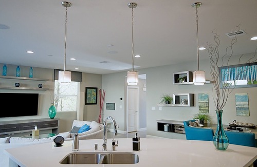 Enterprise House | - NEW - Immaculate home w/rev-osm and KING BED SUITE | Ideal for long stays!