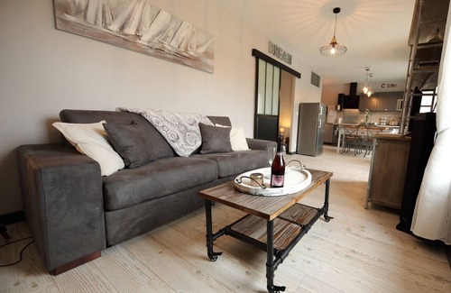 Port-en-Bessin-Huppain Apartment | New in 2018 apartment with sea and harbor views WW2 Normandy landing beaches