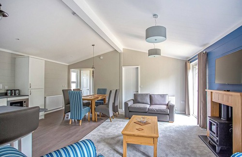 Hoddesdon Ski Chalet | New in 2019 Two bedroomed lodge.