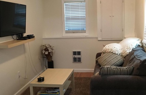 Westfield Apartment | New In-Law Apartment/Private Entry