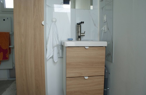 Dompierre-sur-Yon Apartment | New independent studio in house with garden