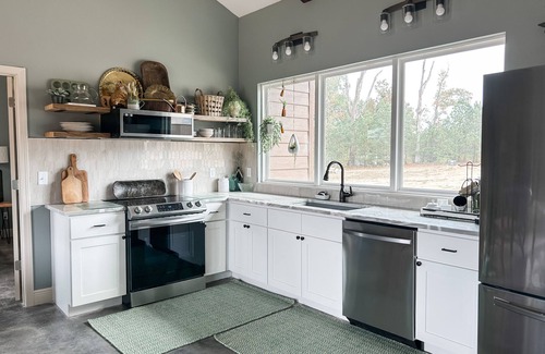Bismarck House | NEW J&K's house #2 just mins from DeGray Lake!