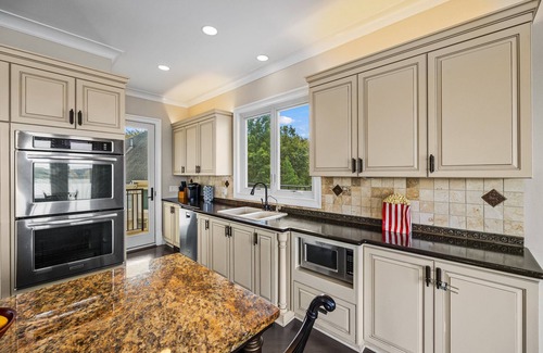 Steele Creek House | New Lake Wylie Mansion; Sleeps 22 w/Game Room, Basketball Court & Amazing Views!