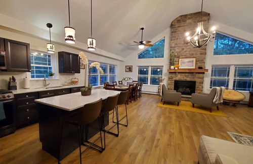 Briar Crest Woods House | New Lakefront Home with Game Room Fire Pit Sauna Kayaks