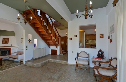 Pitsidia Villa | New large villa with private pool