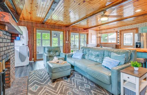 New Lisbon House | New Lisbon Home with Fire Pit and Ping-Pong!