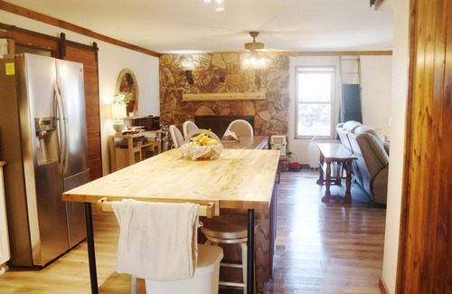 Cedar Creek Reservoir House | New Listing-2 Houses one level, Waterfront on Cove, Dock, Firepit, Game Room