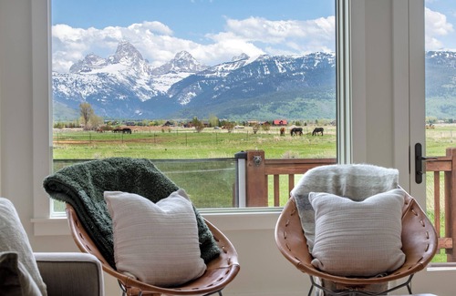 Leigh Creek Estates House | NEW LISTING: Charming Farmhouse w/Unmatched Teton Views: Quiet, AC & Hot Tub