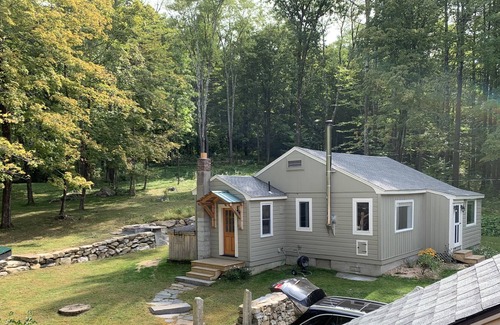 New Marlborough House | NEW LISTING: Cozy Berkshire Cottage 15 Min From Great Barrington