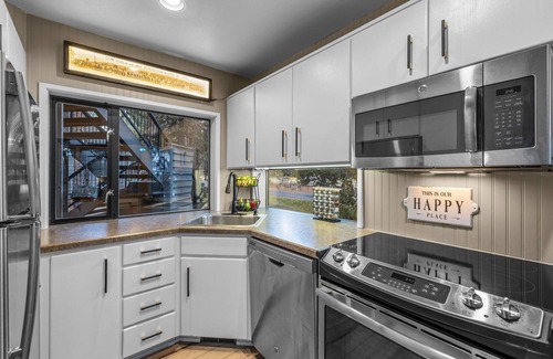 Century West Condo | New Listing! Gorgeous Views ~ Private Hot Tub ~ Fireplace