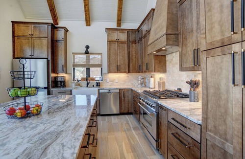 Creede House | New Listing! New Construction - Luxury Private Home - Views of Bristol Head