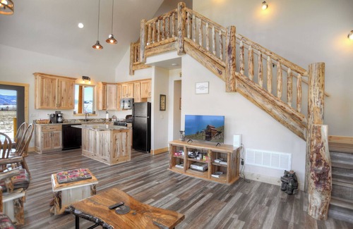 Creede House | New Listing! New Construction | ATVs/OHVs Welcome | AC