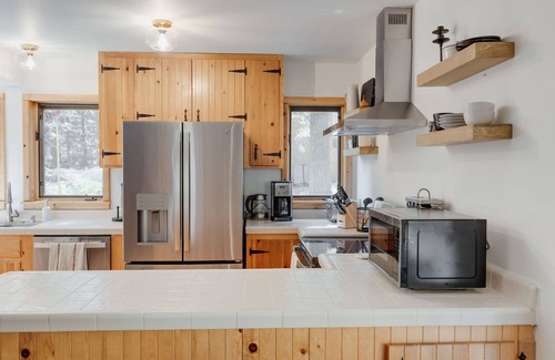 Alpine Meadows House | *New Listing* North Lake Hideaway | Centrally located for outdoor activities