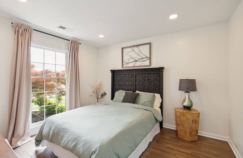 Ellendale House | NEW LISTING! Plush Memphis Getaway w/ Pool and Lush Gardens by RedAwning