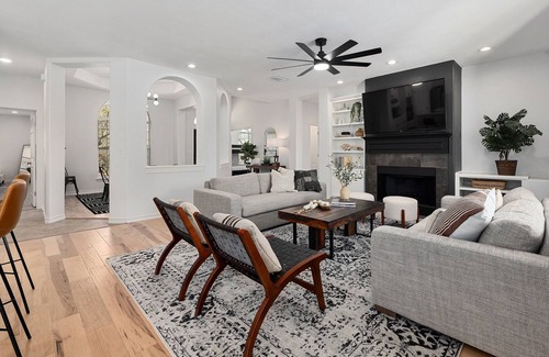 Austin House | *NEW LISTING* Pool Spa 14Beds 5 Bedrooms 3.5 Bath 20 Guests FirePit