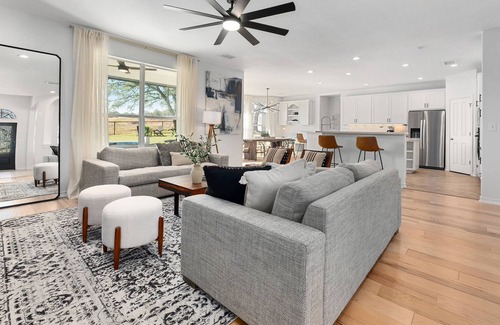 Austin House | *NEW LISTING* Pool Spa 14Beds 5 Bedrooms 3.5 Bath 20 Guests FirePit