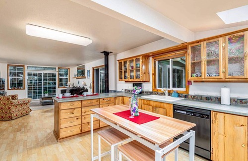Mapleton House | New Listing! River front home with private dock