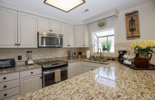 Pinehurst Condo | NEW LISTING - Spacious and Luxurious 2BR Condominium (WITH X2 DOUBLE BEDS IN EACH BEDROOM) Located in the gated community of Pinehurst National No. 9 with views of the 5th and 6th holes at Pinehurst National No. 9.