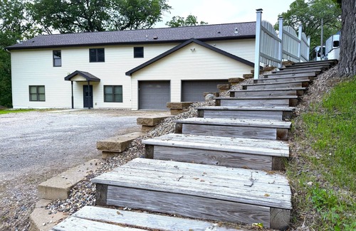 Spicer Cabin | New listing special! Beach Game Room Trails