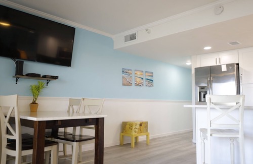 Indian Rocks Beach Condo | NEW LISTING Beachfront steps to beach with Remodeled Kitchen, Quartz Countertops