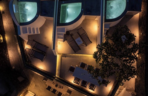Megalochori Villa | NEW Lux Yiota Collection Suite 3 & Prive Jacuzzi