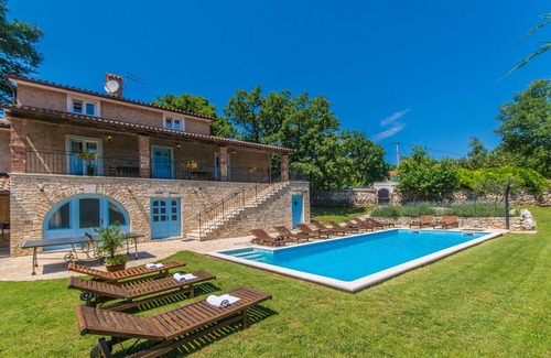 Gradisce Villa | New, luxurious and beautiful pool Villa Lord House